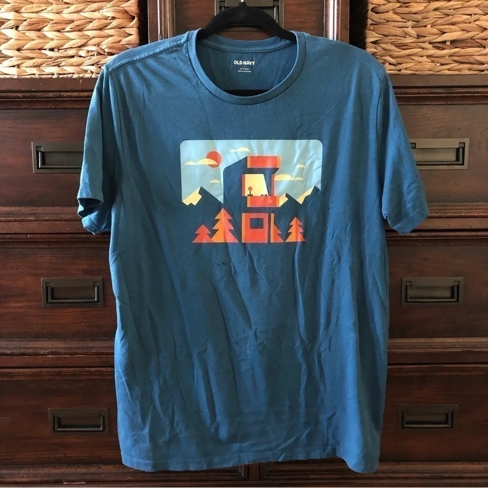 Old Navy teal short sleeve graphic tee in size L